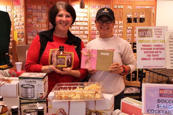 Hilltop Holiday Craft Show | Bellevue.com