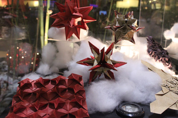 Holiday Origami Exhibit | Bellevue.com