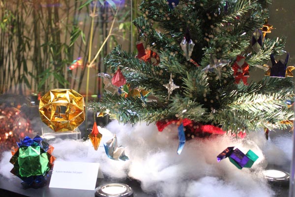 Holiday Origami Exhibit | Bellevue.com